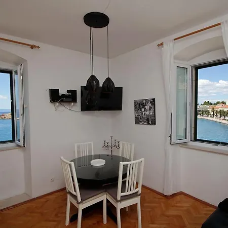 アパート Port On Riva With Parking And Sea View *